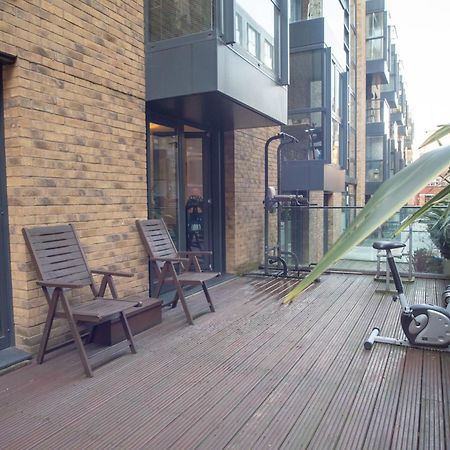 Spacious 1 Bed Apartment With Workspace, Coffee & Free Secure Parking Birmingham Exteriér fotografie