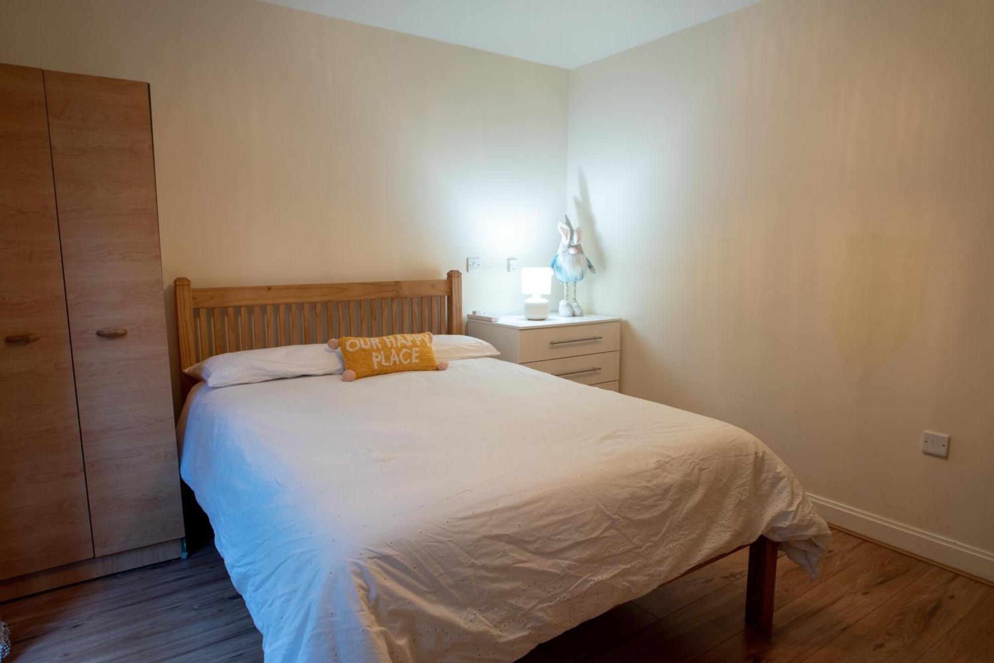 Spacious 1 Bed Apartment With Workspace, Coffee & Free Secure Parking Birmingham Exteriér fotografie