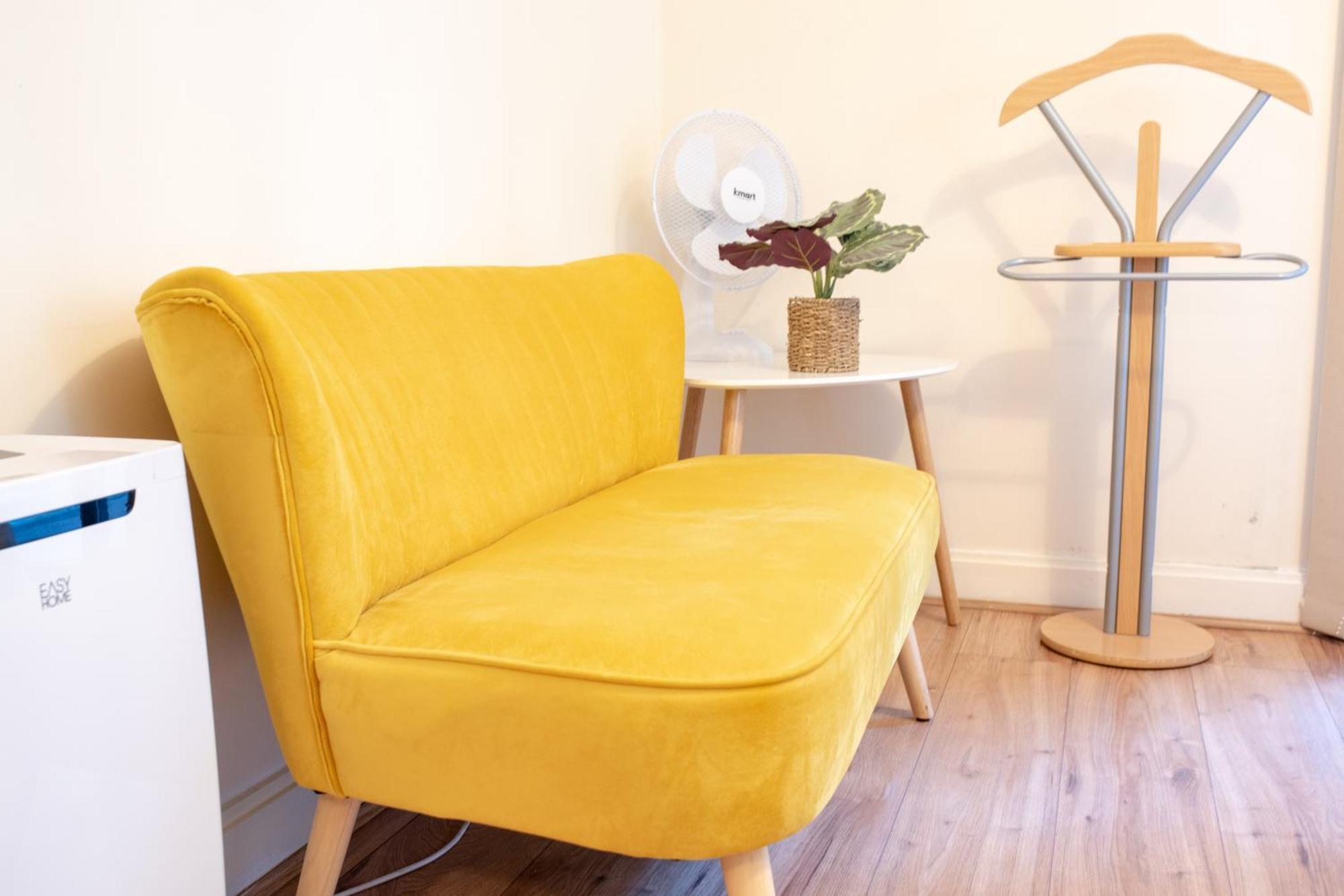 Spacious 1 Bed Apartment With Workspace, Coffee & Free Secure Parking Birmingham Exteriér fotografie
