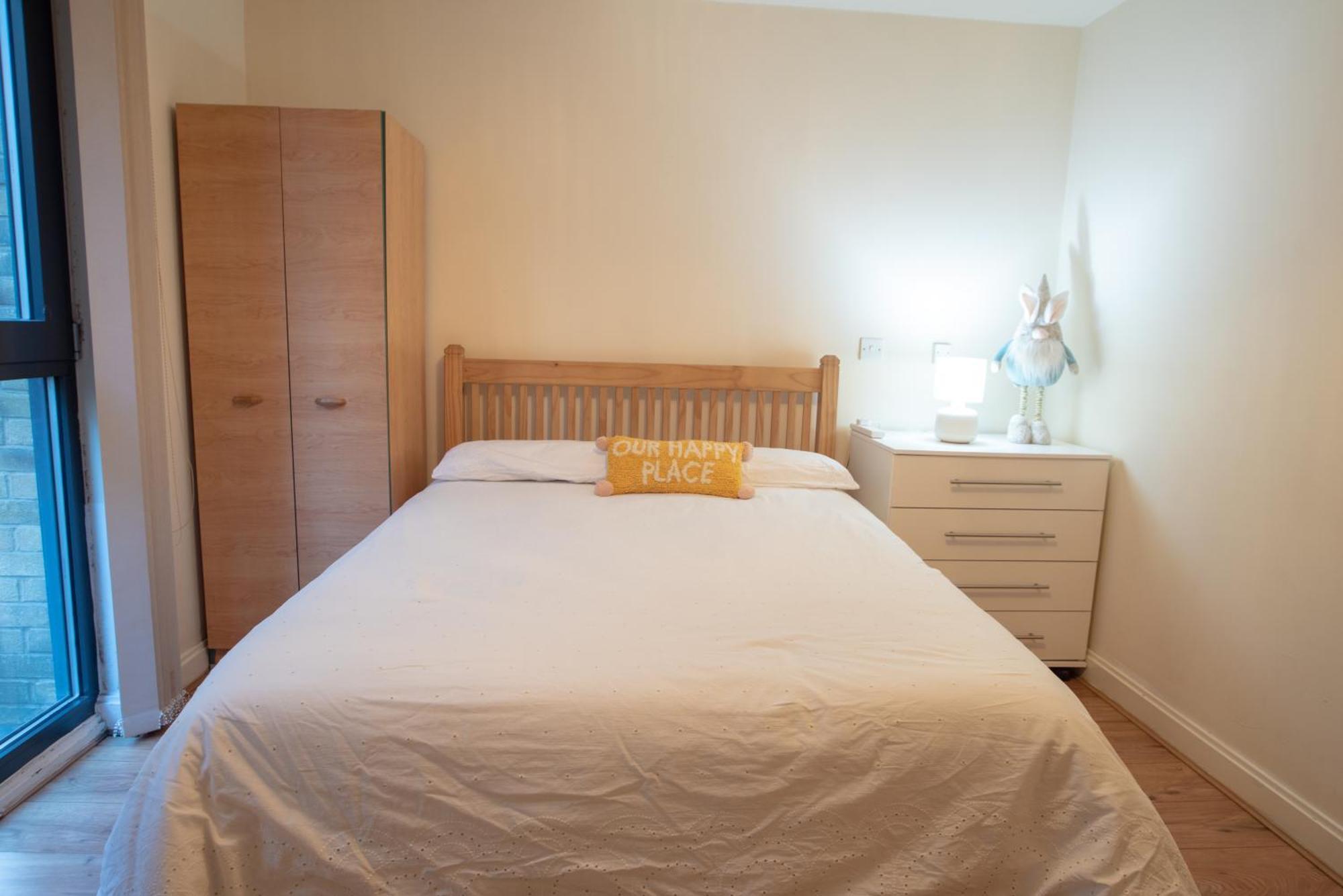 Spacious 1 Bed Apartment With Workspace, Coffee & Free Secure Parking Birmingham Exteriér fotografie