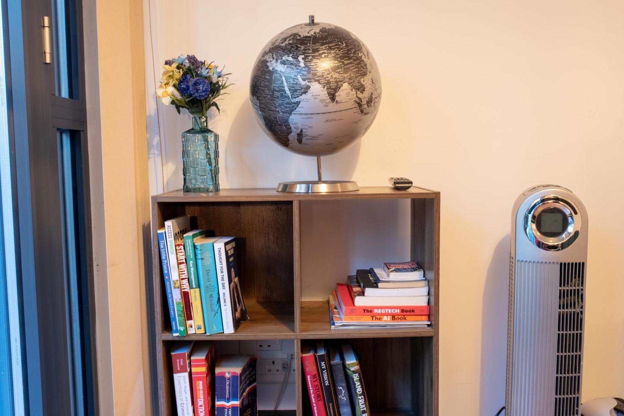 Spacious 1 Bed Apartment With Workspace, Coffee & Free Secure Parking Birmingham Exteriér fotografie