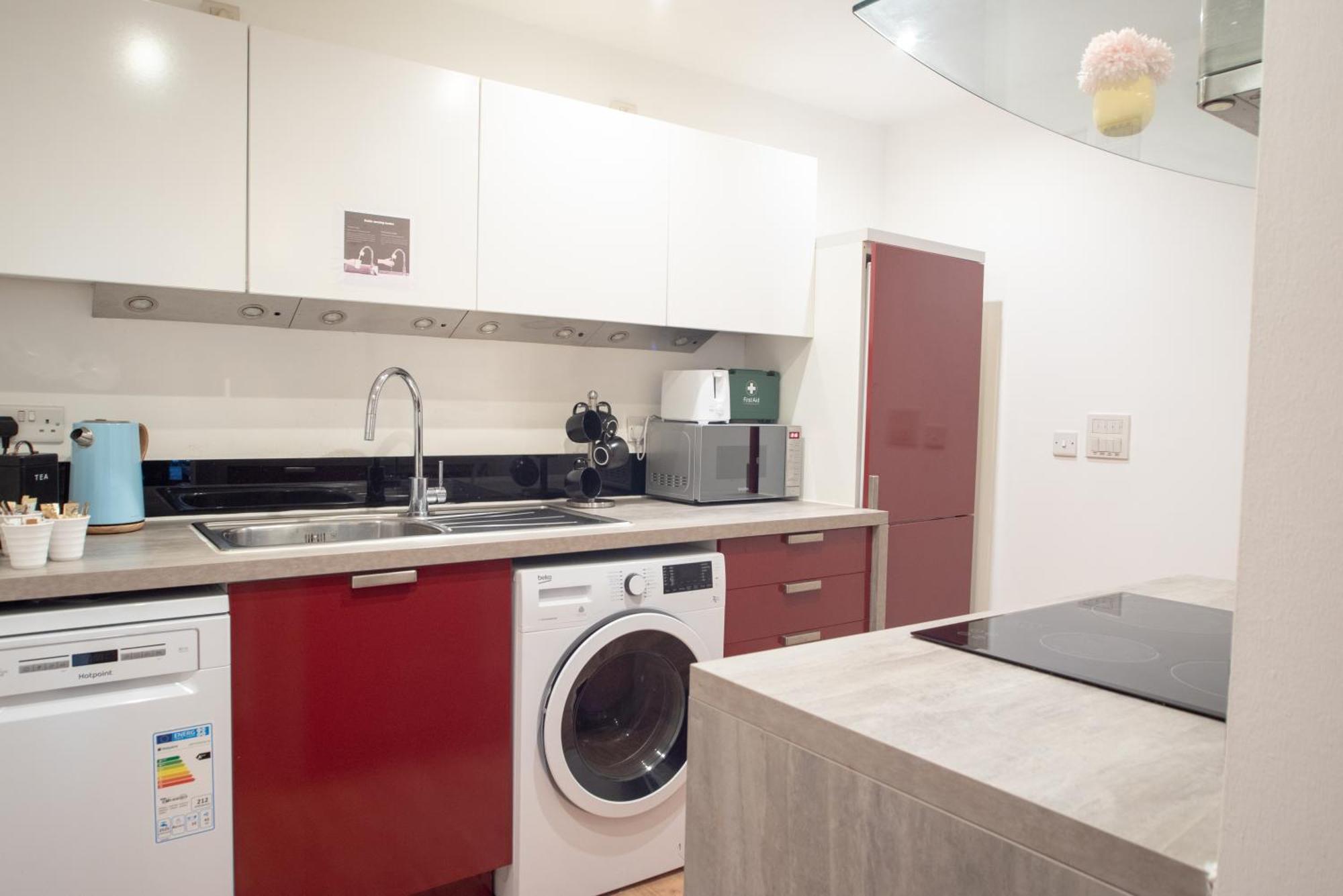 Spacious 1 Bed Apartment With Workspace, Coffee & Free Secure Parking Birmingham Exteriér fotografie