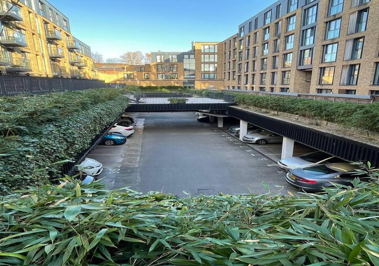 Spacious 1 Bed Apartment With Workspace, Coffee & Free Secure Parking Birmingham Exteriér fotografie